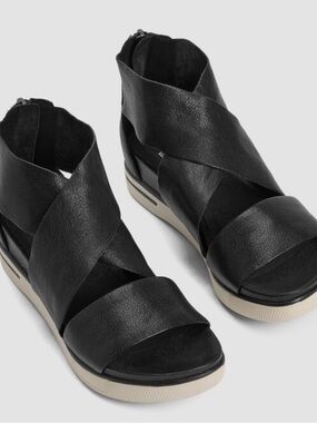 EILEEN FISHER leather sport tumbled sneakers sandals black platform size 9.5